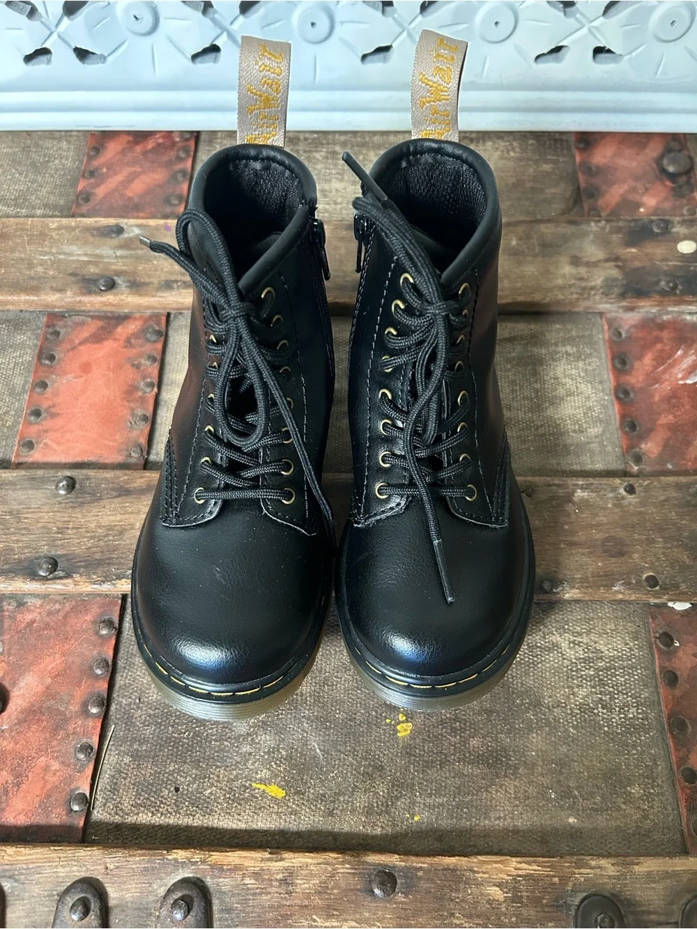 Dr. Martens Kids Black Vegan Leather Lace Up Combat Boots Side Zip US 9‎